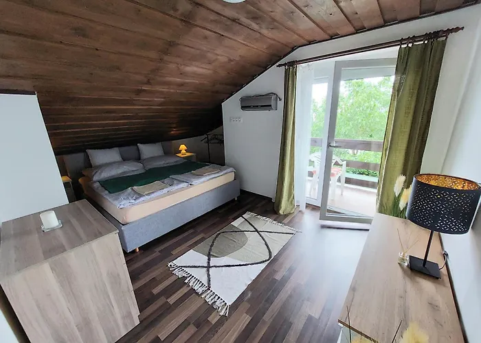 Lägenhet Panorama Pelso Ábrahámhegy